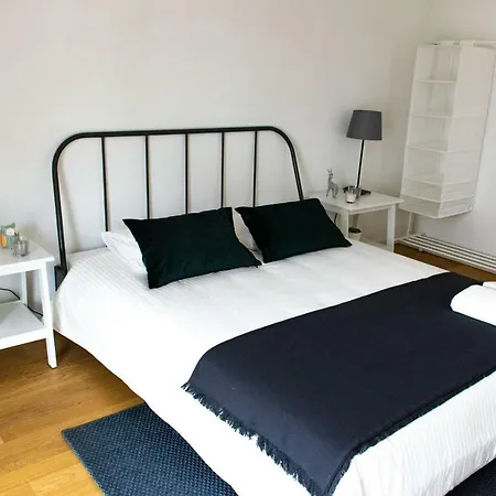 Spacieux Et Moderne 3.5 Pièces à Apartamento
