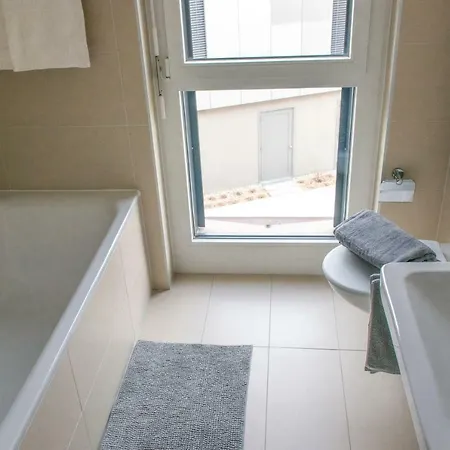 Spacieux Et Moderne 3.5 Pièces à